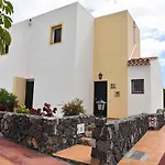 Adelfas 2 Apartamento *