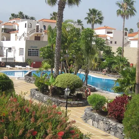 Apartamento Adelfas 2 *