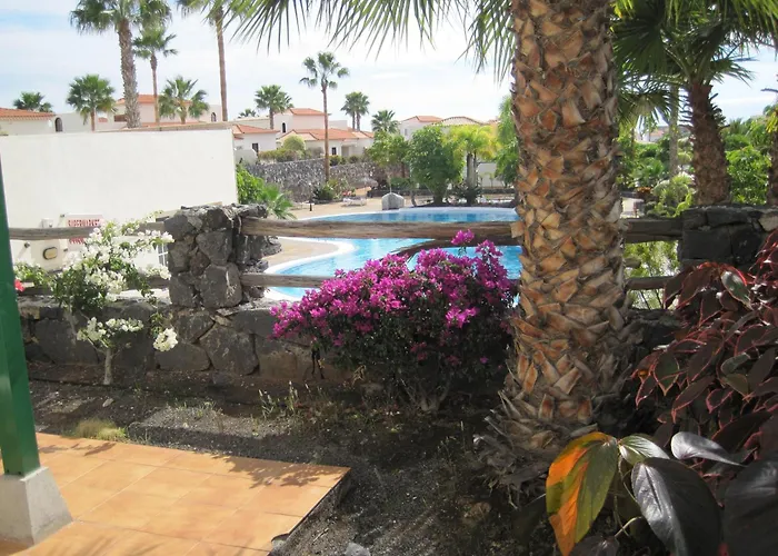 Apartment Adelfas 2 *