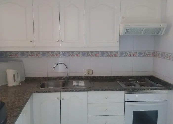 Adelfas 2 Apartment