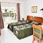 Adelfas 2 Апартаменты