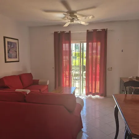 Apartment Adelfas 2